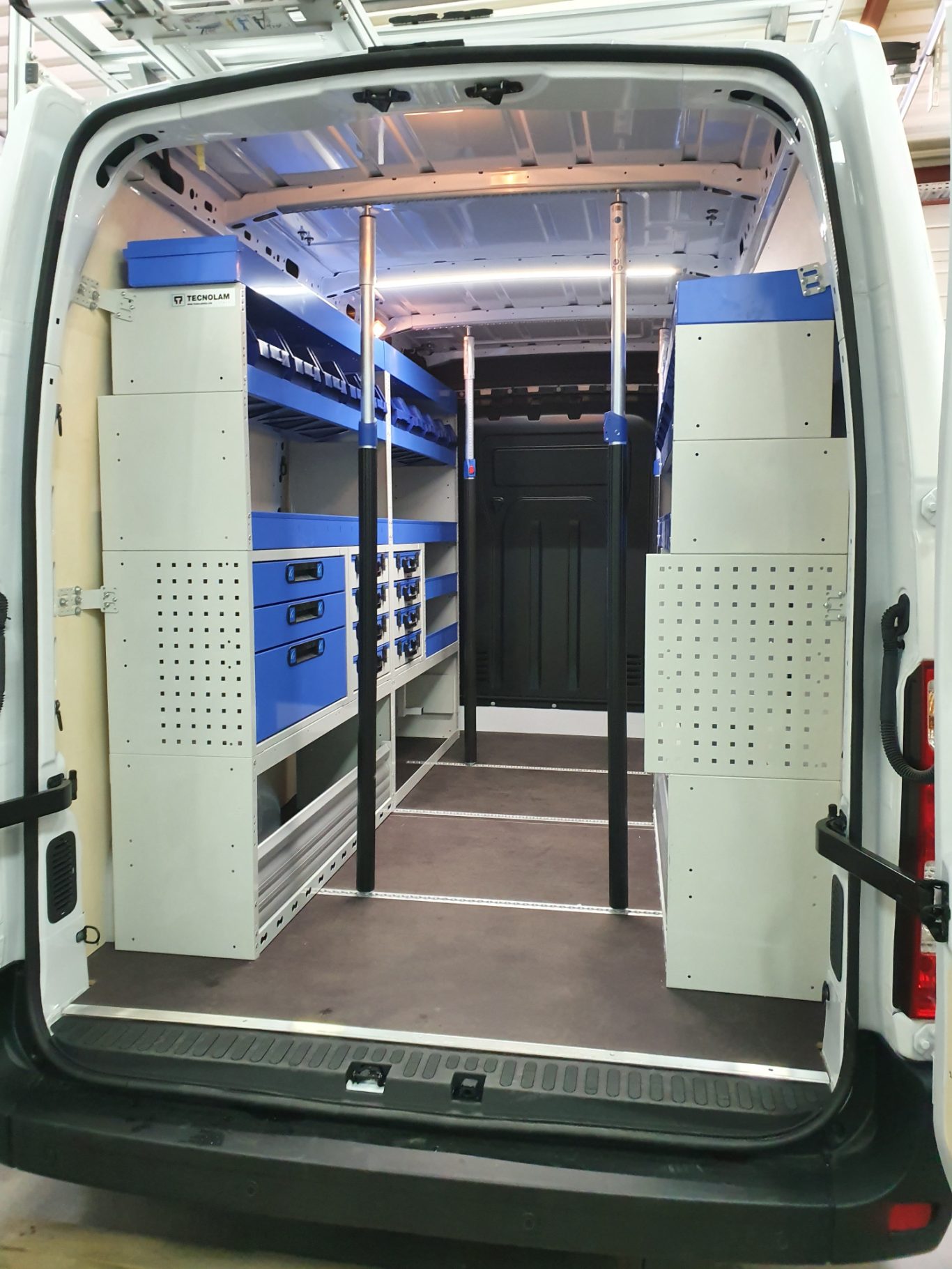 Opel Interstar L2H2 Aménagement véhicule utilitaire