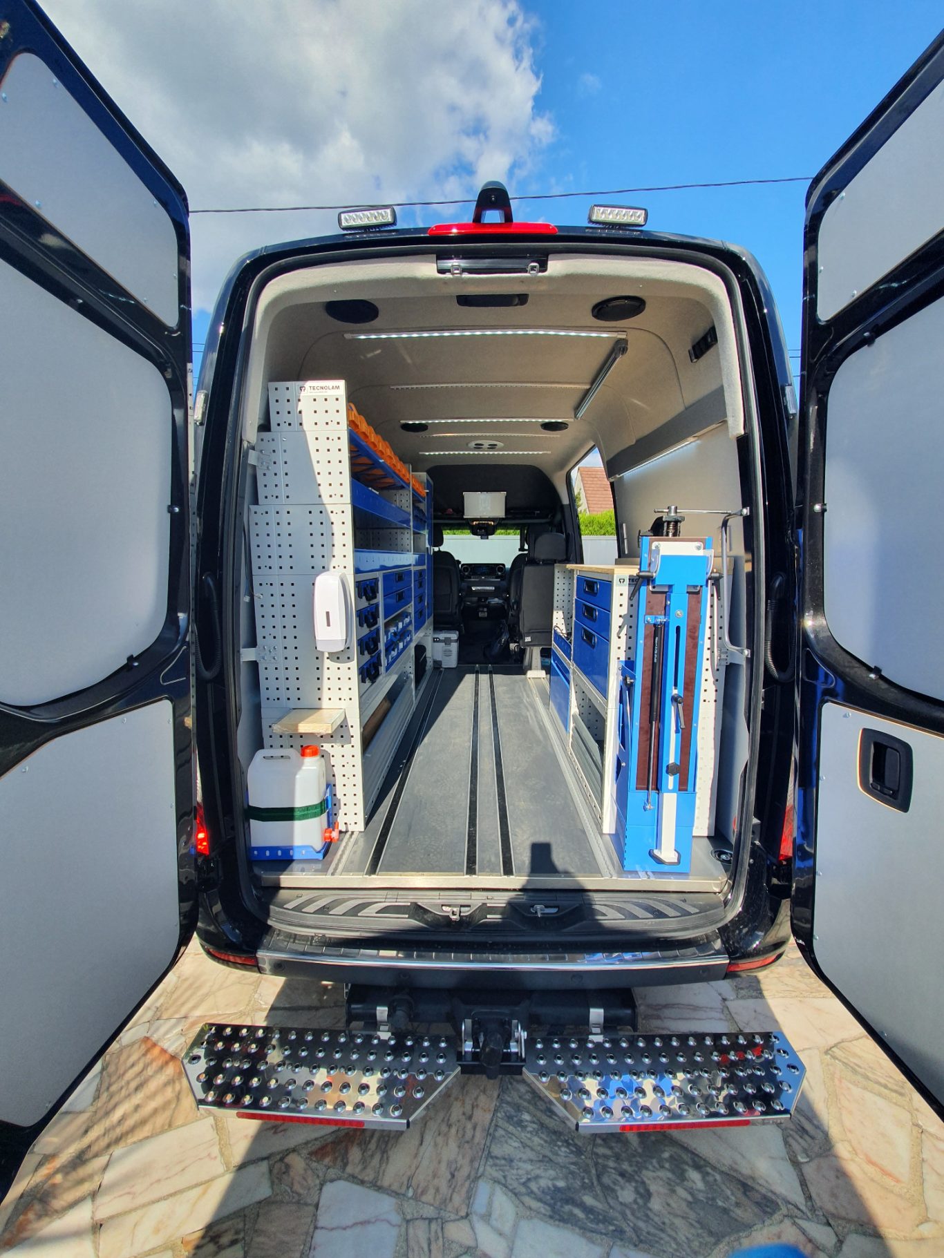 Mercedes Sprinter L2H2 Aménagement véhicule utilitaire